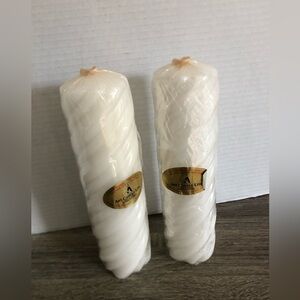 Vtg White Spiral Pillar Candles